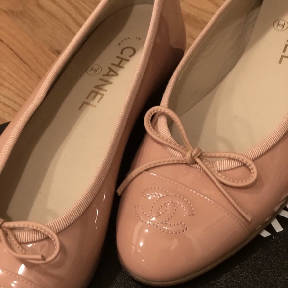 CHANEL Shoes - Ballerina glossy  patent Chanel shoes .